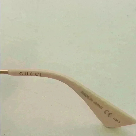 New Gucci Sunglasses MSRP 520 - Picture 7 of 7